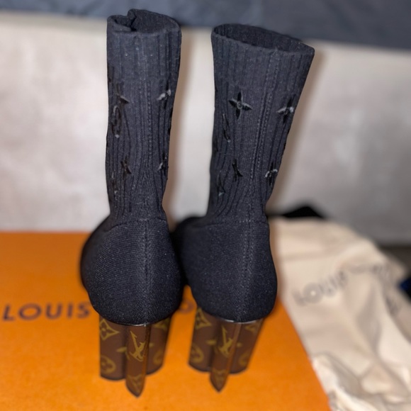Louis Vuitton Silhouette Ankle Boot - Picture 3 of 5